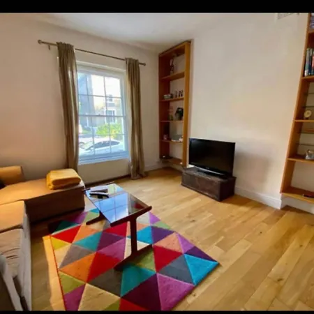 Fab Location 2 Bed Garden Flat Camden Apartment